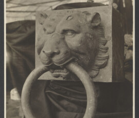 Testata di baglio della prima nave con protome di pantera